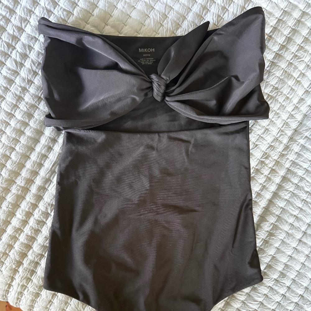 Mikoh NWOT size M